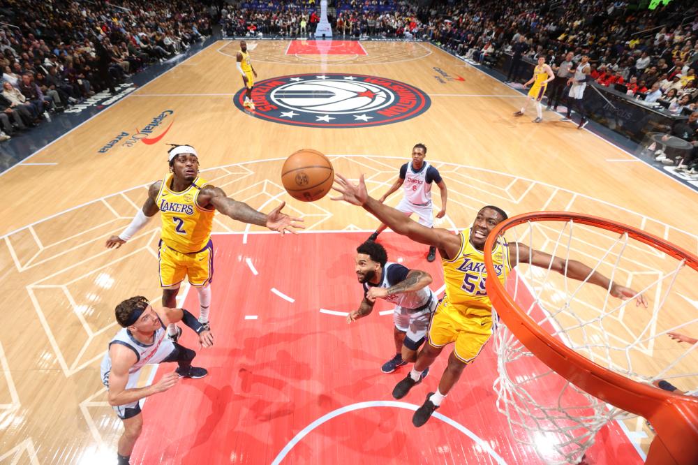 他凭借出色 他凭借出色