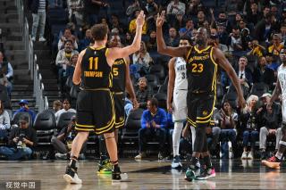 一项复杂的 一项复杂的