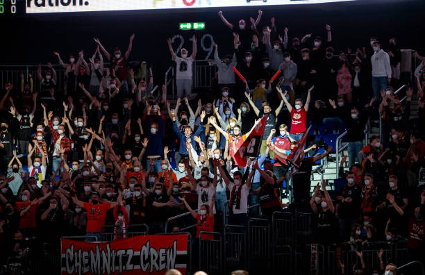 柏林赫塔主场迎战弗赖堡，德甲对决